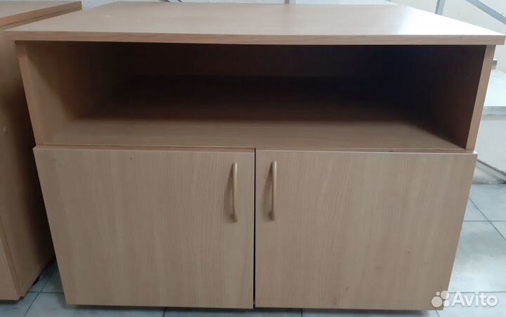 Продам тумбу офисную для оргтехники цвет Вишня Окс