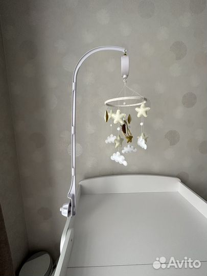 Мобиль в кроватку из фетра+муз.блок+кронштейн