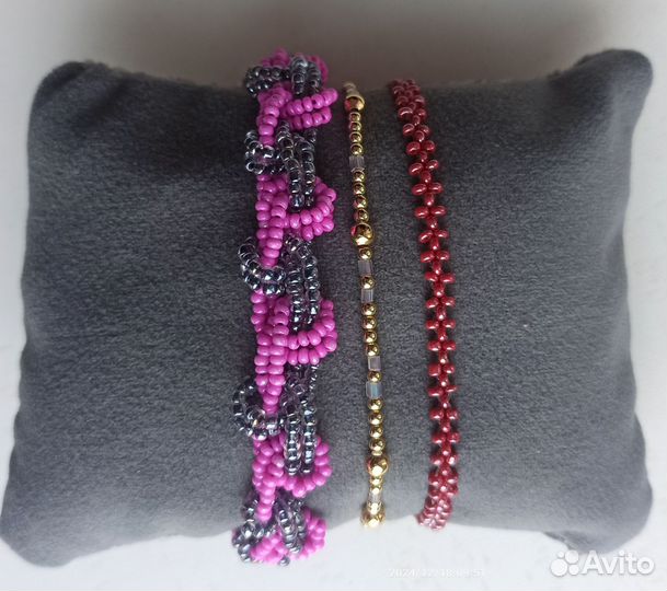 Браслеты из натуральных камней и бисера