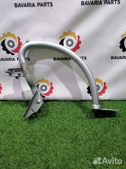 Петля крышки багажника правая Audi A5 8T 3.2 2008