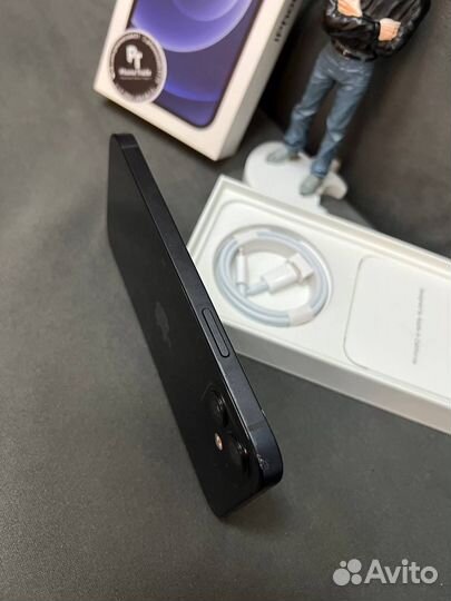 iPhone 12, 64 ГБ