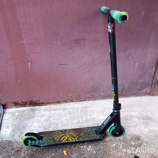 Самокат трюковой