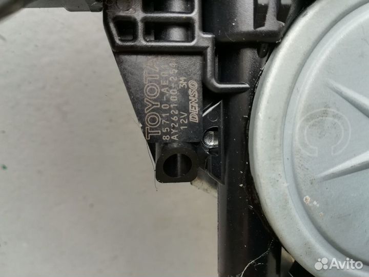 Стекло подъёмник правый передний. тойота королла