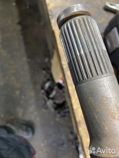 Полуось chevrolet tahoe 22874951