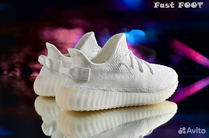 Кроссовки Adidas Yeezy Boost 350 V2 Pure CP9366