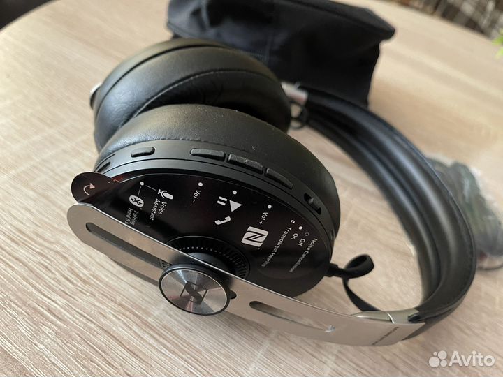 Беспроводные наушники sennheiser momentum 3
