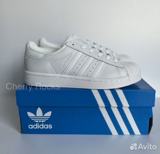 Кроссовки Adidas Superstar