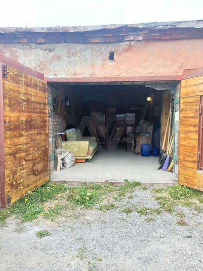 Гараж, > 30 м²