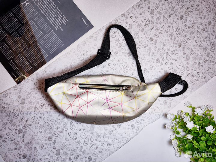 Сумка бананка на пояс голографическая