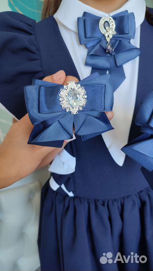 Банты, заколки, галстуки, броши для школы