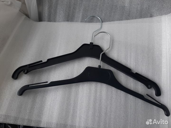 Вешалки для одежды