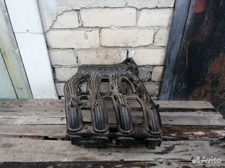 Впускной коллектор LADA Priora Лада Приора 16кл