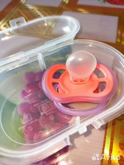 Пустышка avent 6-18мес. новая