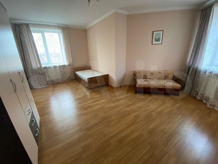 3-к. квартира, 94 м², 8/9 эт.