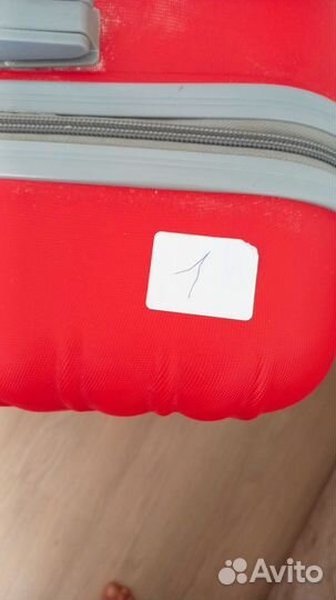 Чемодан на колесах