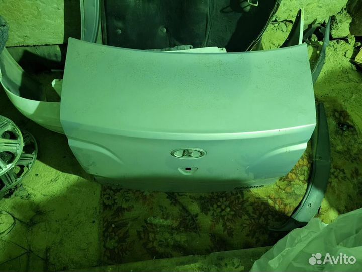 Крышка багажника LADA granta седан
