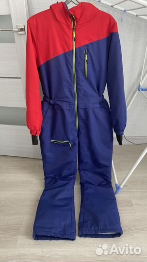 Горнолыжный комбинезон женский
