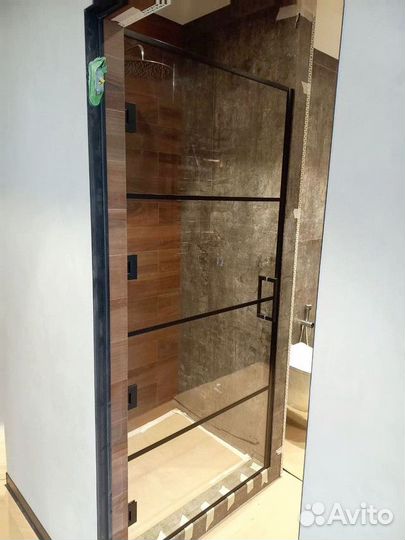 Стеклянная дверь на заказ от 3 дней