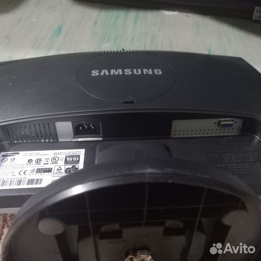 Монитор samsung