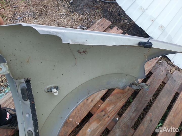 Крыло переднее левое citroen c3