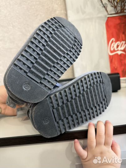 Дутики для девочки сапоги