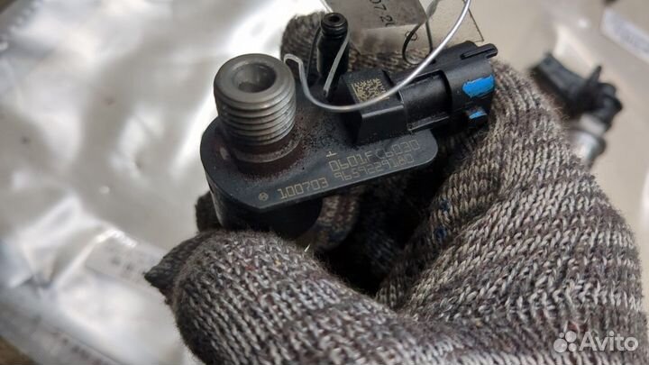 Форсунка топливная Land Rover Freelander 2, 2010