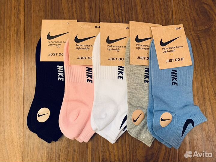 Женские носки Nike
