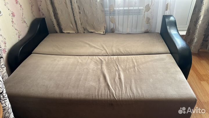Диван кровать с местом для белья
