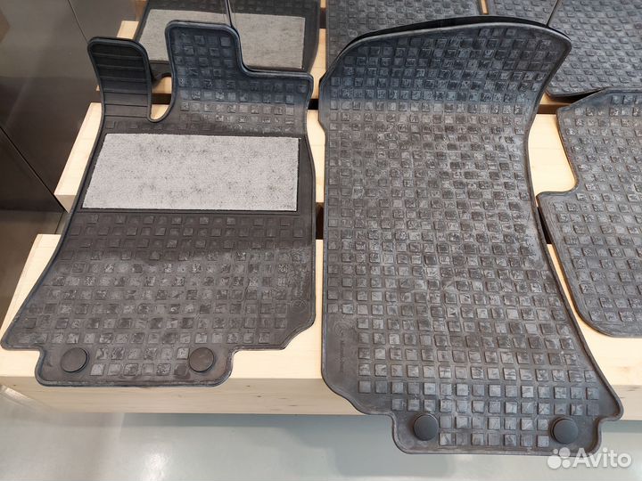 Ковры Mercedes V251 оригинал новые