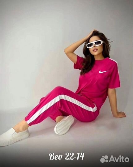 Спортивный костюм женский тонкий nike