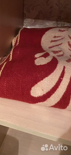 Продам подушку; матрас ; одеяло; покрывало б/у