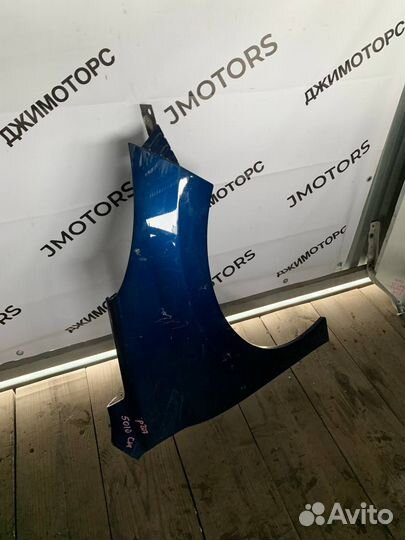 Крыло переднее правое Peugeot 207