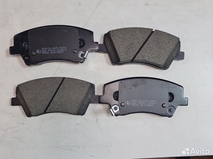 Колодки тормозные дисковые передние Sangsin SP1905