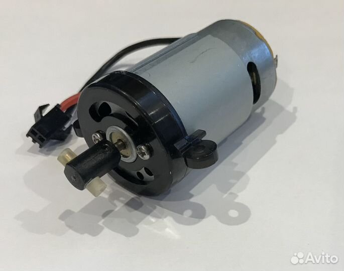 Двигатель для радиоуправляемого катера