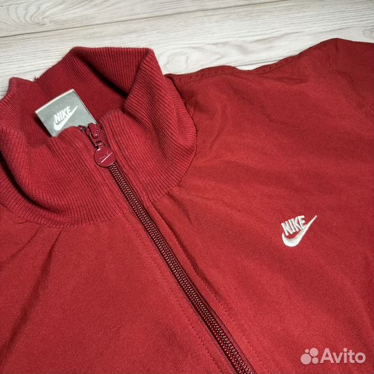 Винтажная женская ветровка Nike L