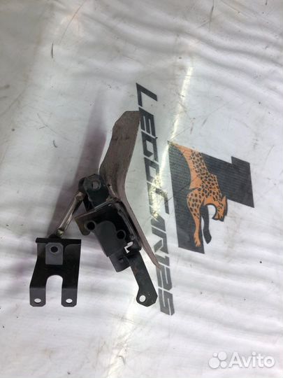 Датчик высоты дорожного просвета Volkswagen Passat