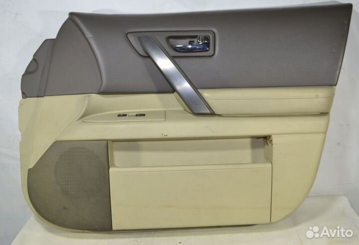 Обшивка двери Infiniti / Nissan FX45 S50