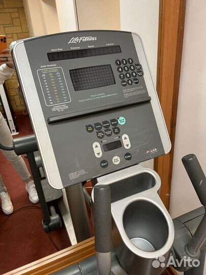 До 4.09 Эллипсоид life fitness