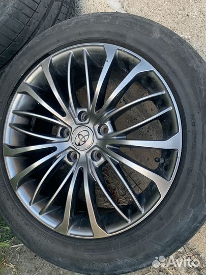 Шины и диски 215/55 R17