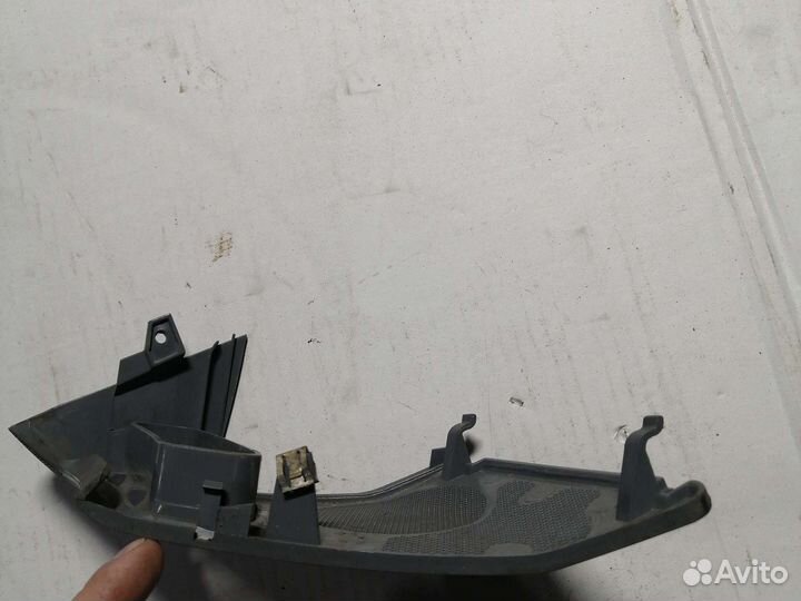 Решетки динамиков Mercedes-Benz W210