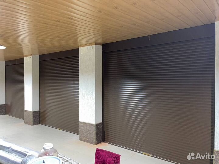 Секционные ворота