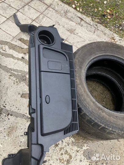 Обшивка багажника Land Rover Discovery III