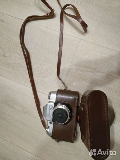 Плёночный фотоаппарат 