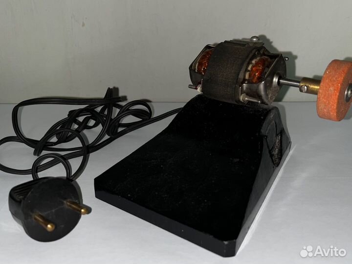 Устройство заточки маленьких свёрл СССР