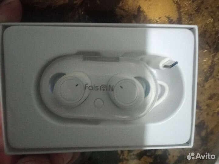 Беспроводные наушники новые