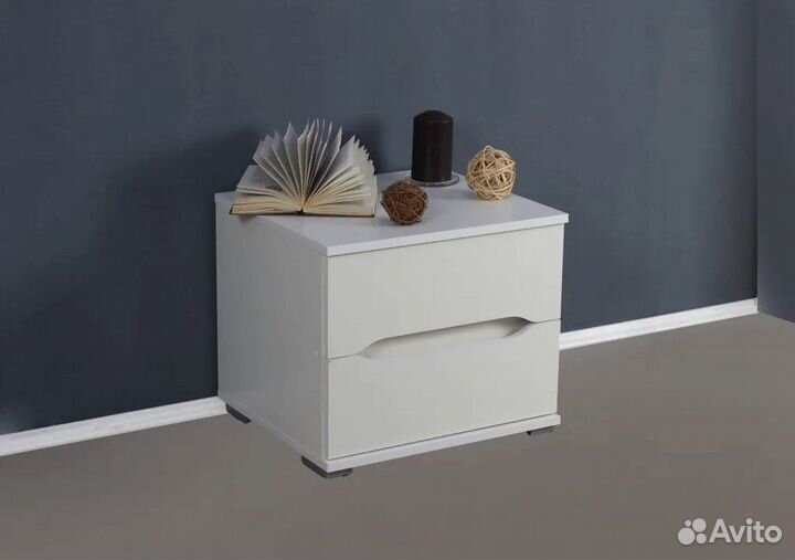 Тумба прикроватная белая