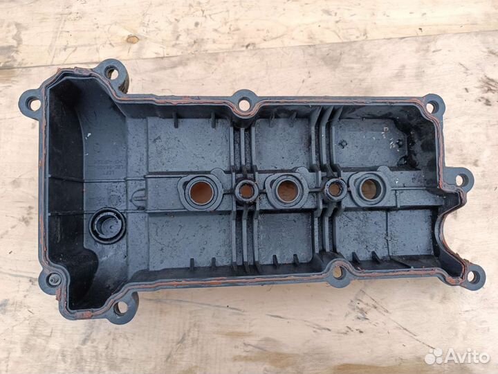 Клапанная крышка двигателя Mazda 2g748aa