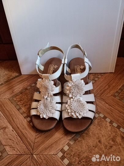 Босоножки белые Rieker 38 размер