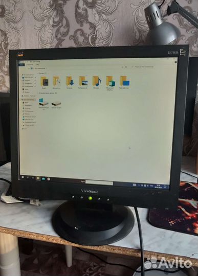 Монитор Viewsonic va703b