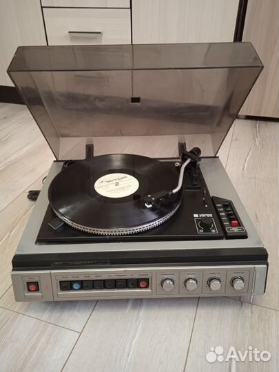 Проигрыватель Эпу Вега-109-Стерео. (Б/у.)